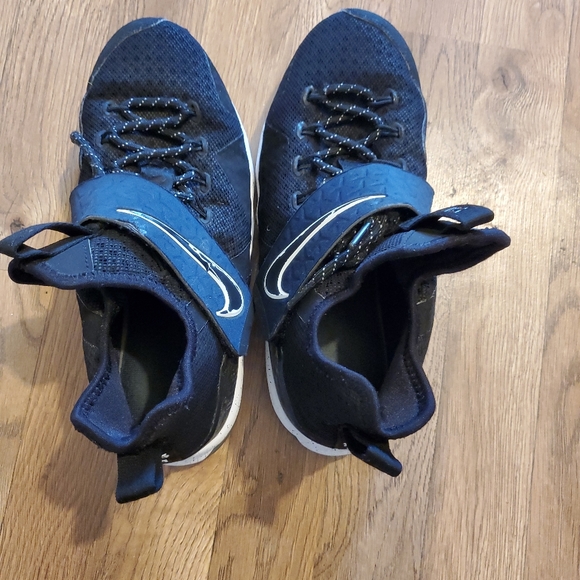 Jordan 5 retro valentines day special 7y 8.5w - Picture 12 of 12